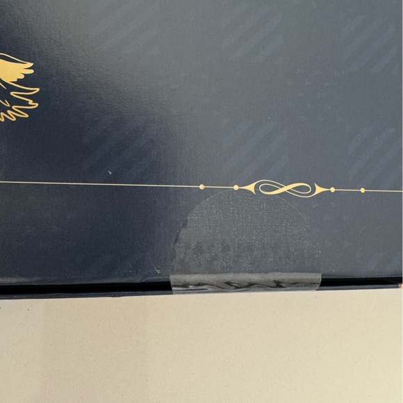 Ravensburger Harry Potter Puzzle - Hogwarts Castle Cutaway 3000 Piece Puzzle NWT - Picture 3 of 5